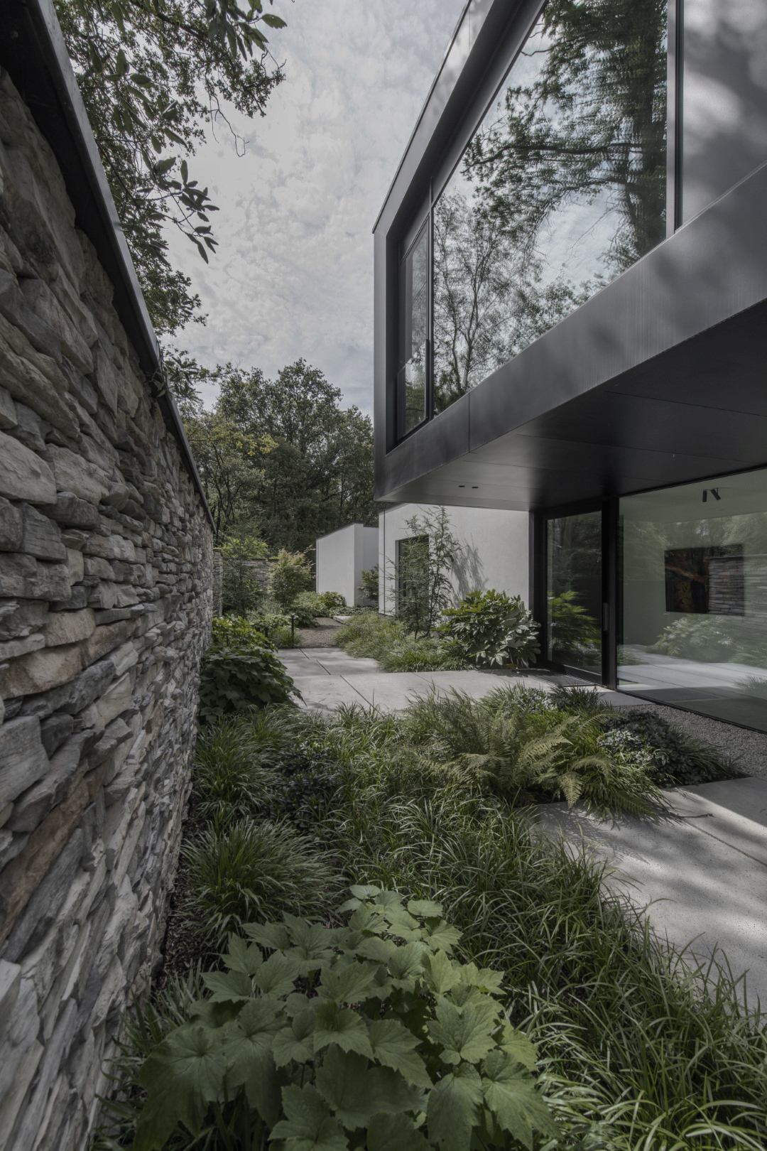 Moderne villa met grote gebaren